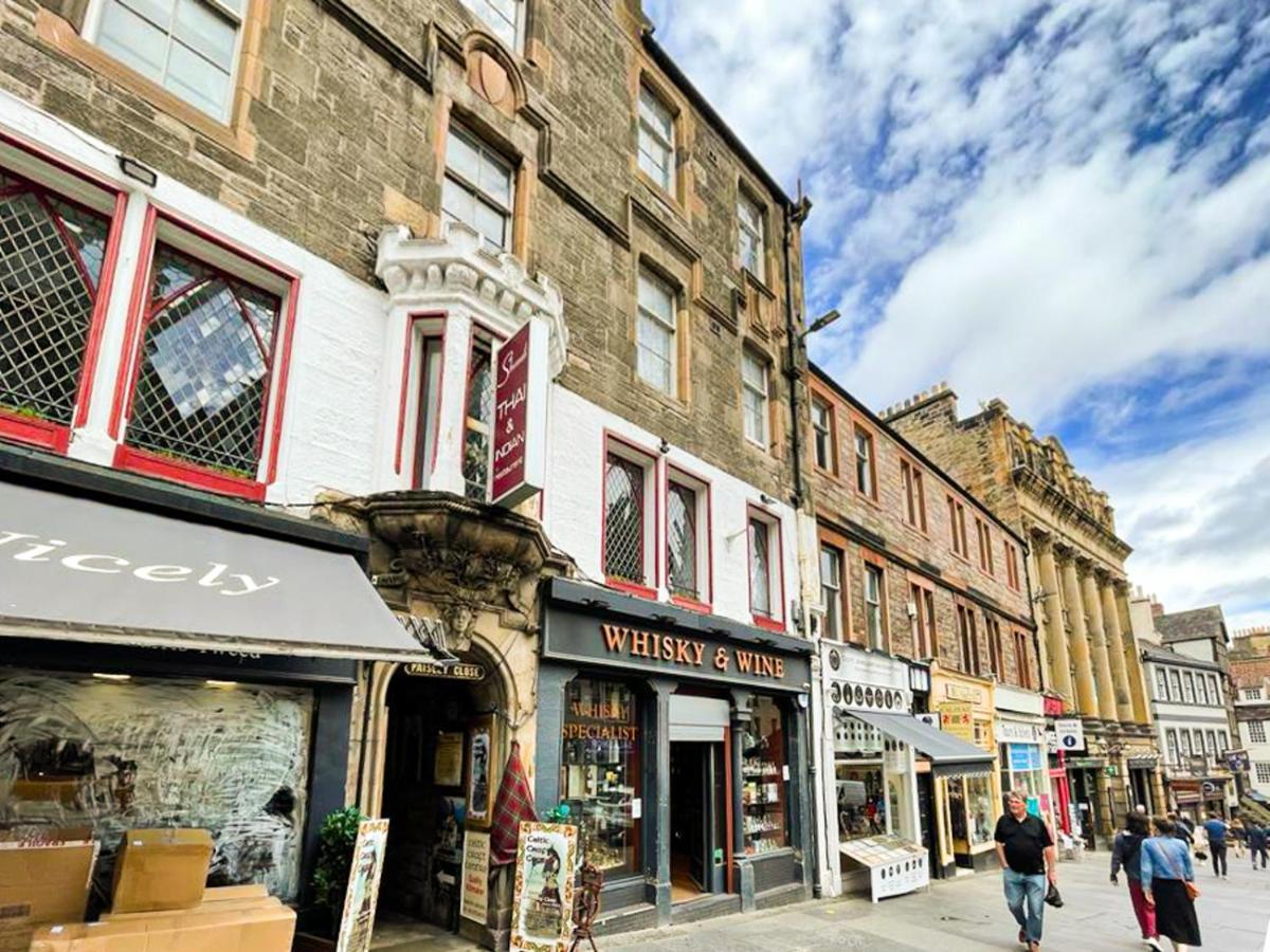 Lively & Energetic 2Br On The Royal Mile, Edinburgh
